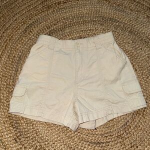 Hollister Ultra High Rise Mom Short 
Size:XS